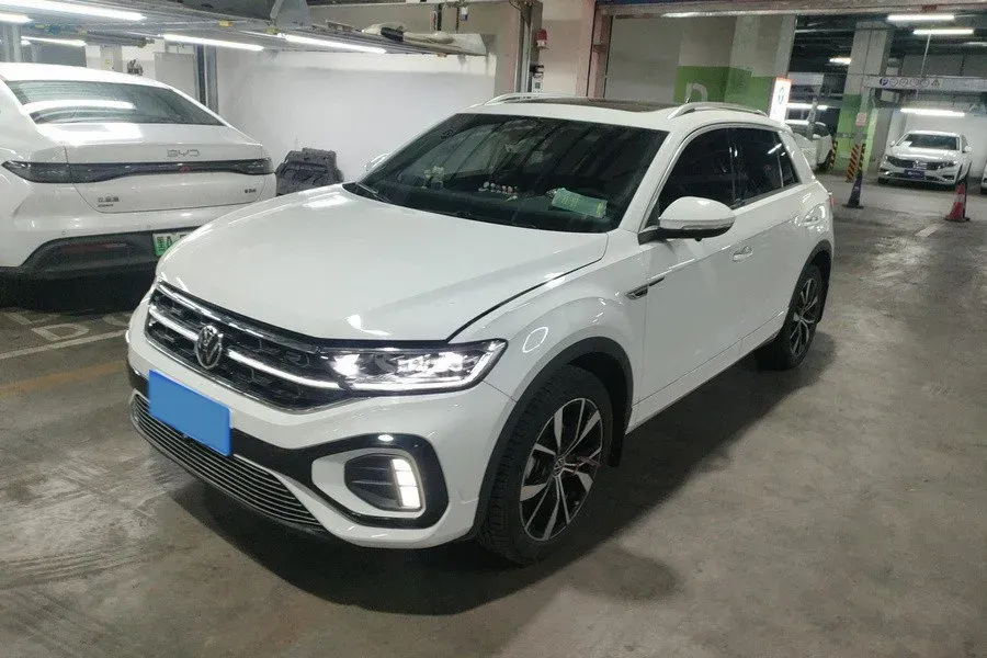 2023 Volkswagen T-Roc 1.5T 160HP L4 7DCT,autocango,china used car exporter,china ev exporter,chinese used car exporter,chinese used ev exporter