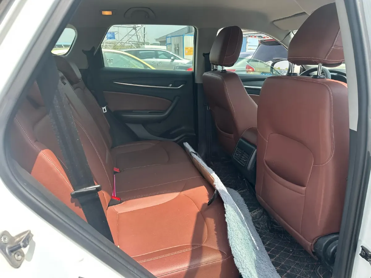 2018 Brilliance Auto V6 1.5T 150HP L4 6MT,autocango,china used car exporter,china ev exporter,chinese used car exporter,chinese used ev exporter