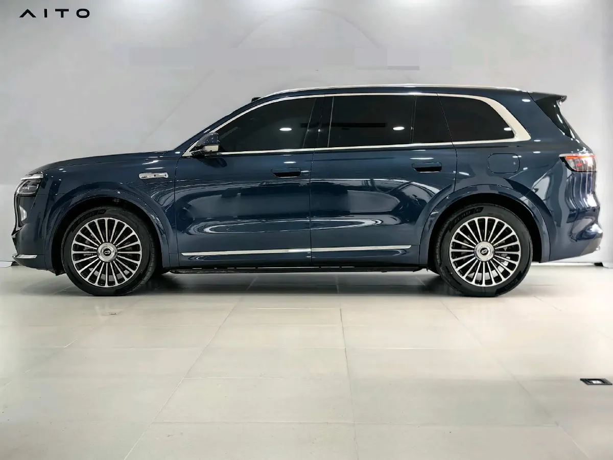 2025 AITO AITO M8 REEV 160HP REEV 53.4KWH,autocango,china used car exporter,china ev exporter,chinese used car exporter,chinese used ev exporter