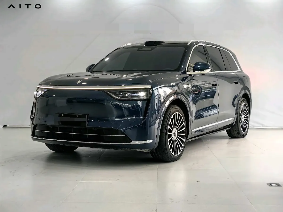 2025 AITO AITO M8 REEV 160HP REEV 53.4KWH,autocango,china used car exporter,china ev exporter,chinese used car exporter,chinese used ev exporter
