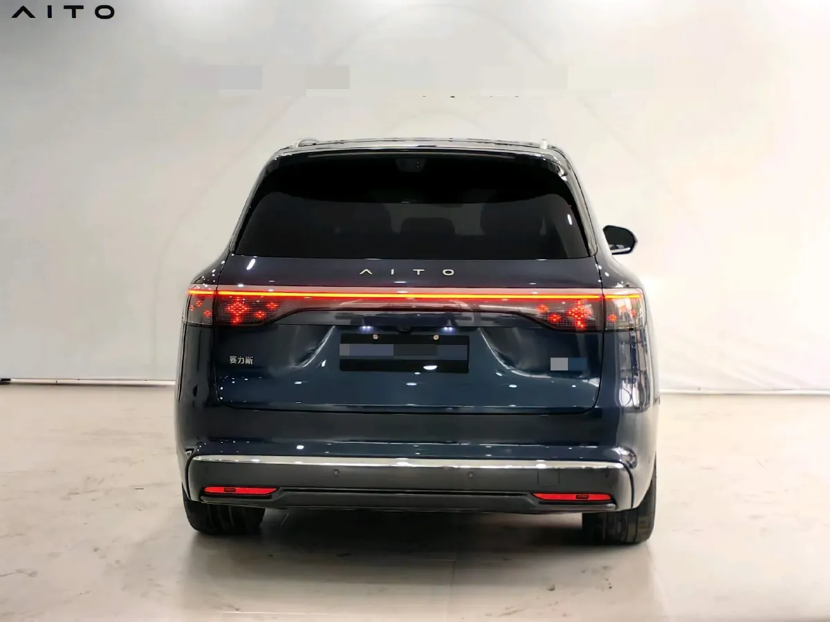 2025 AITO AITO M8 REEV 160HP REEV 53.4KWH,autocango,china used car exporter,china ev exporter,chinese used car exporter,chinese used ev exporter