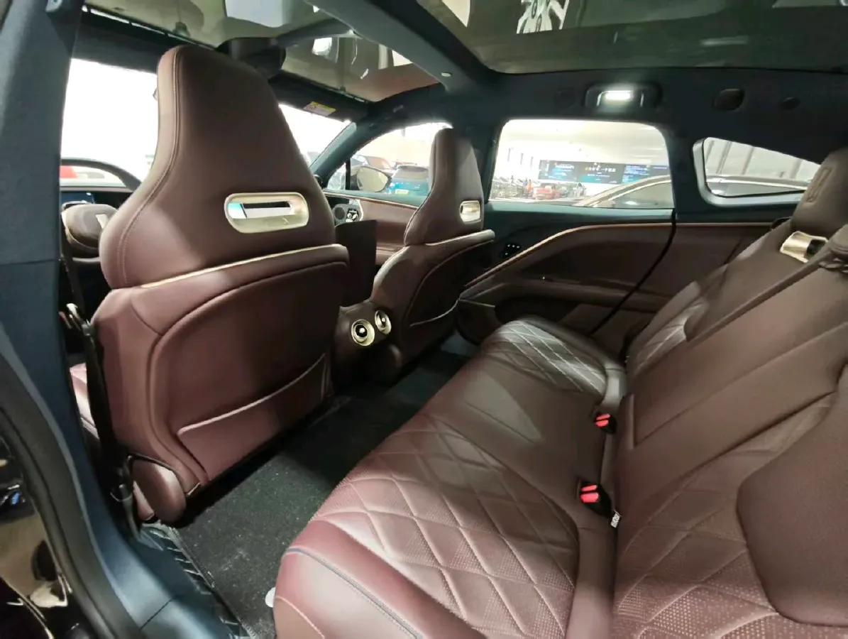 2025 Avatr 11 1.5T 156HP L4 REEV 39.05KWH,autocango,china used car exporter,china ev exporter,chinese used car exporter,chinese used ev exporter