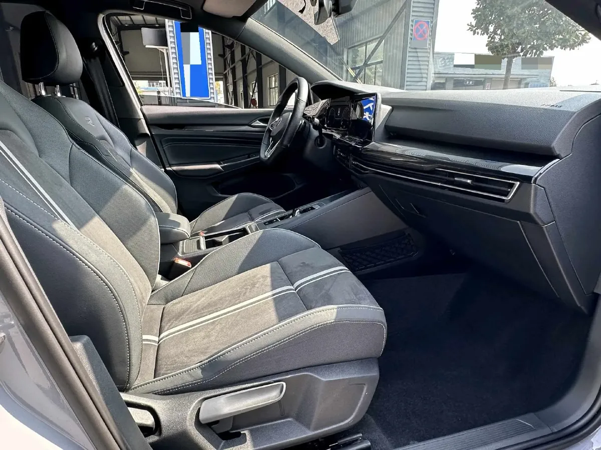 2023 Volkswagen Golf 1.4T 150HP L4 7DCT,autocango,china used car exporter,china ev exporter,chinese used car exporter,chinese used ev exporter