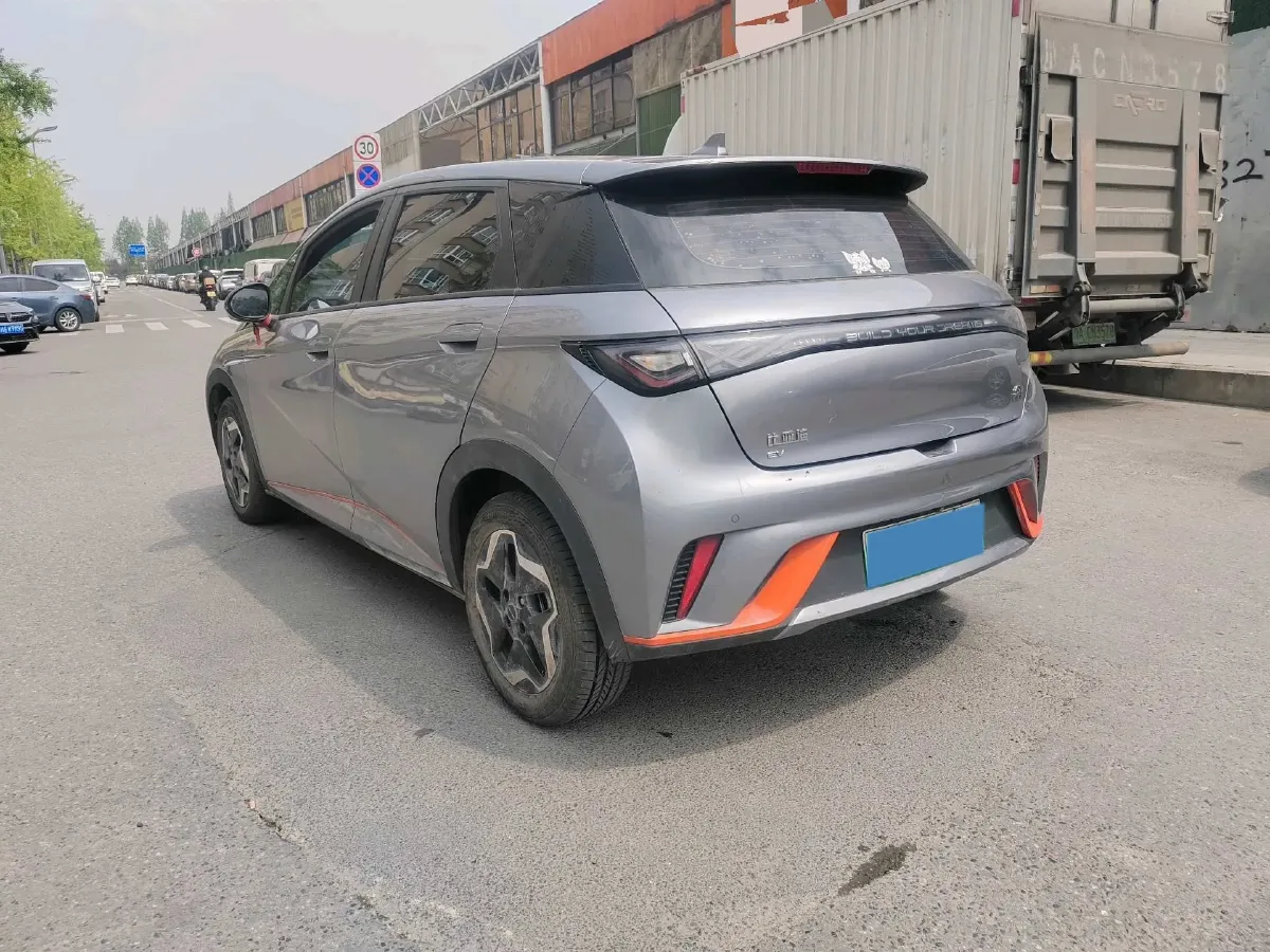 2021 Ford Escort 1.5L 122HP L3 6AT,autocango,china used car exporter,china ev exporter,chinese used car exporter,chinese used ev exporter
