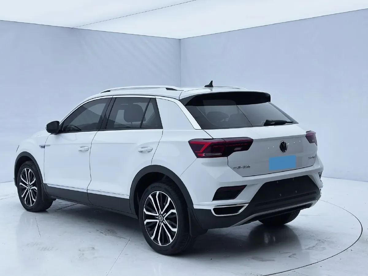 2022 Volkswagen T-Roc 1.4T 150HP L4 7DCT,autocango,china used car exporter,china ev exporter,chinese used car exporter,chinese used ev exporter