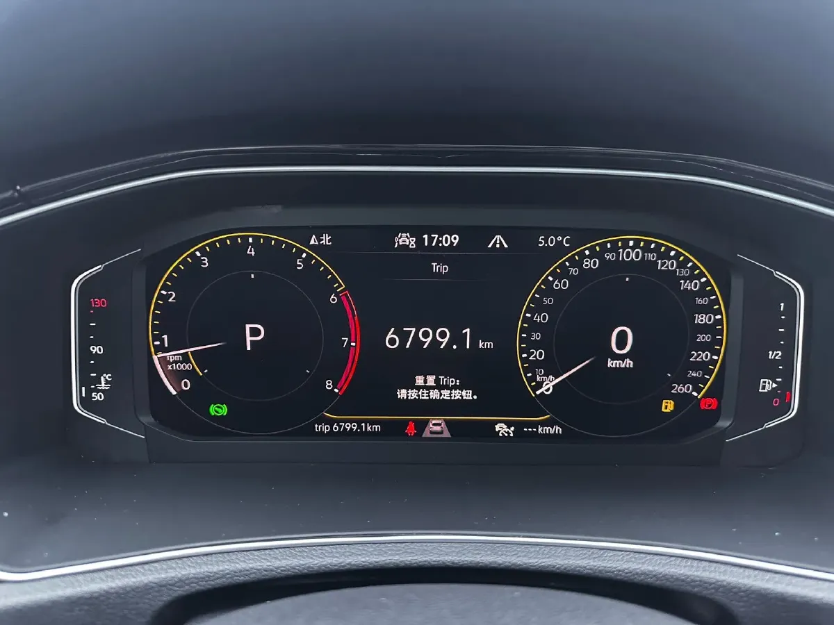 2022 Volkswagen T-Roc 1.4T 150HP L4 7DCT,autocango,china used car exporter,china ev exporter,chinese used car exporter,chinese used ev exporter