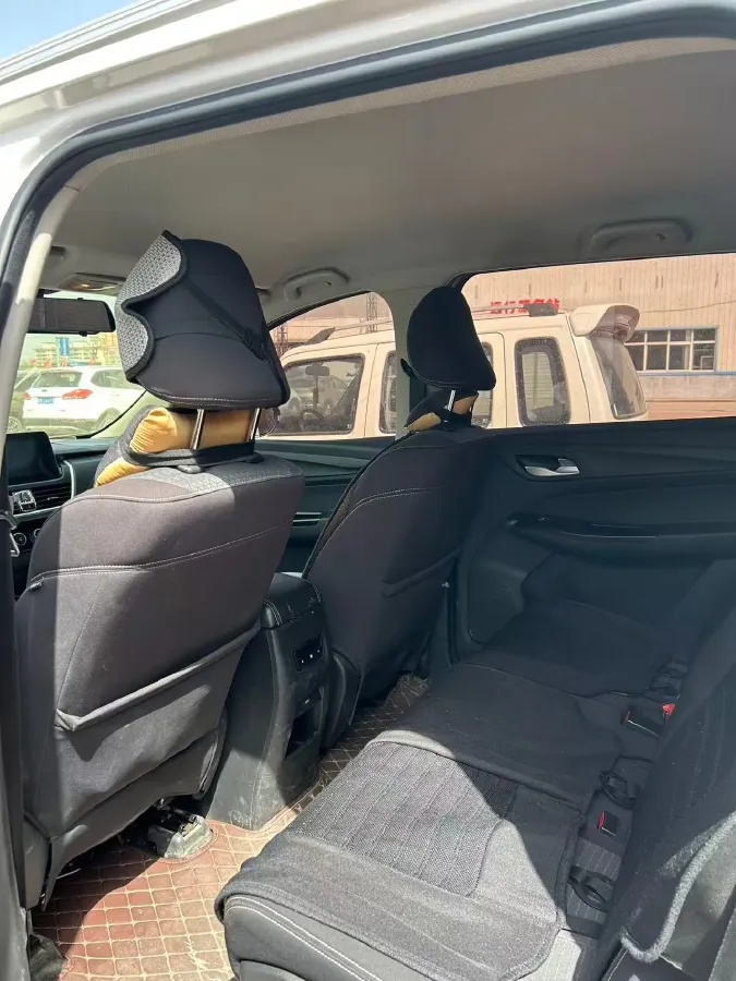 2019 BaoJun 730 1.5T 151HP L4 CVT,autocango,china used car exporter,china ev exporter,chinese used car exporter,chinese used ev exporter