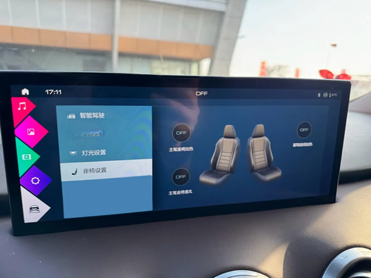 2021 WEY VV6 2.0T 227HP L4 7DCT,autocango,china used car exporter,china ev exporter,chinese used car exporter,chinese used ev exporter