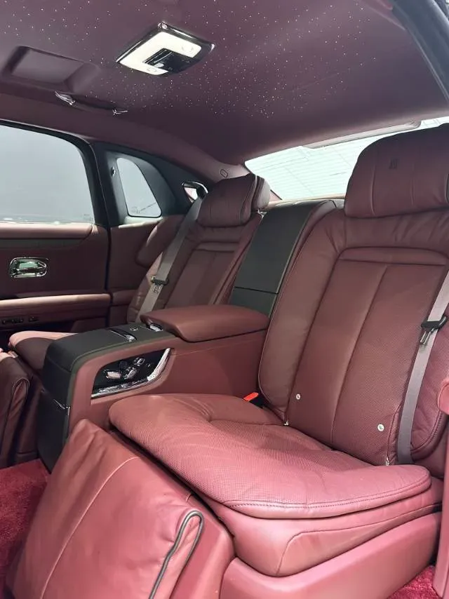 2021 Rolls-Royce Ghost 6.7T 571HP V12 8AT,autocango,china used car exporter,china ev exporter,chinese used car exporter,chinese used ev exporter