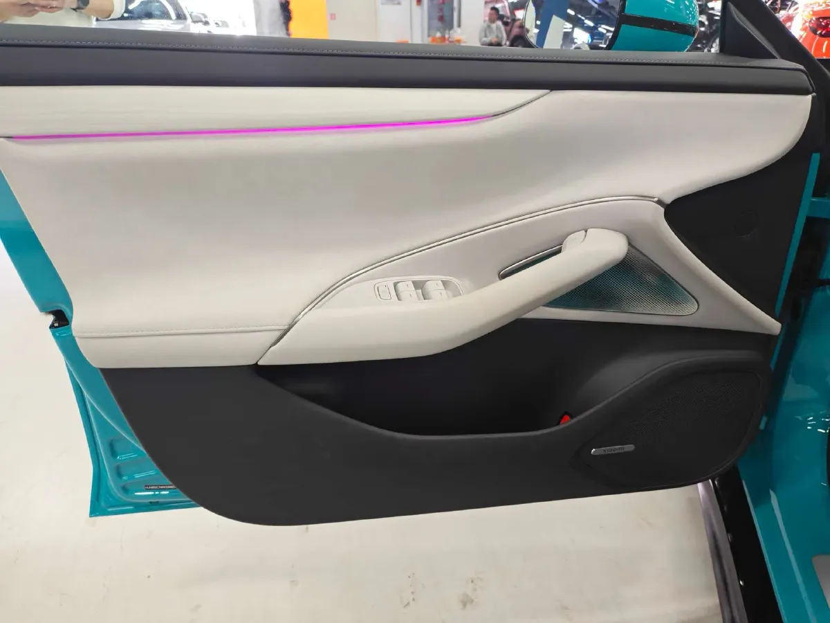 2024 MI SU7 BEV 101KWH,autocango,china used car exporter,china ev exporter,chinese used car exporter,chinese used ev exporter