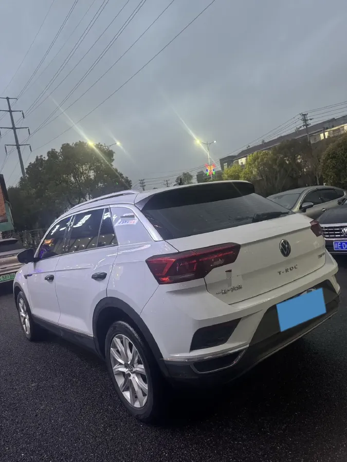 2022 Volkswagen T-Roc 1.4T 150HP L4 7DCT,autocango,china used car exporter,china ev exporter,chinese used car exporter,chinese used ev exporter