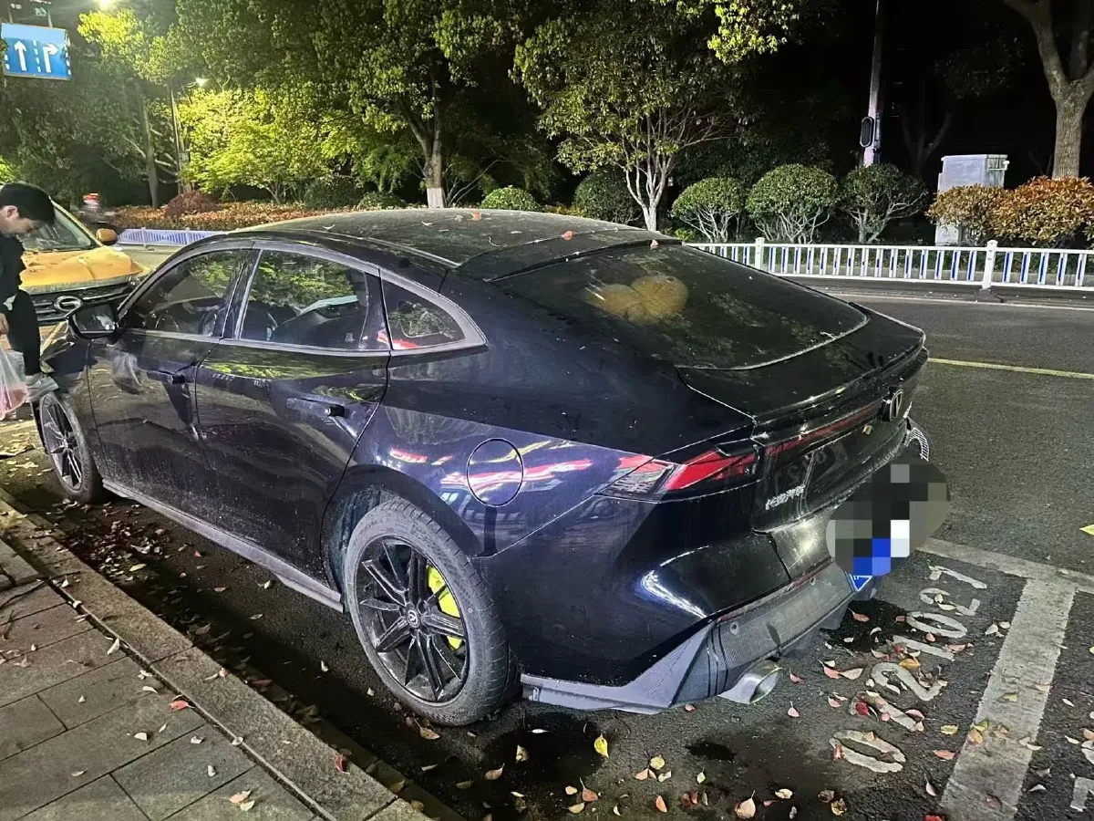 2022 ChangAn UNI-V 1.5T 188HP L4 7DCT,autocango,china used car exporter,china ev exporter,chinese used car exporter,chinese used ev exporter