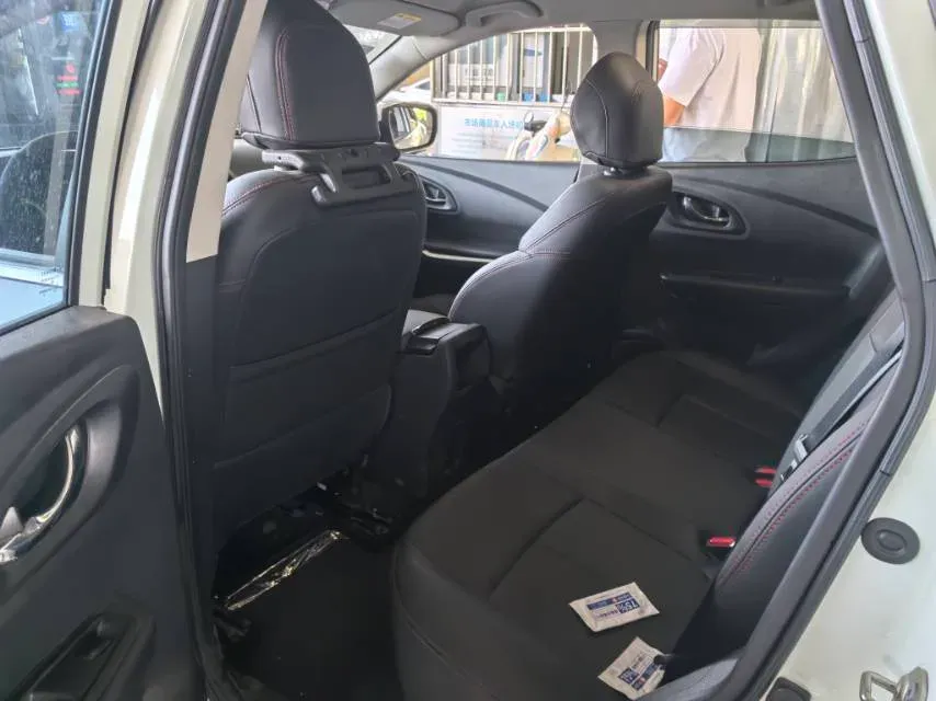 2017 Renault Kadjar 2.0L 150HP L4 CVT,autocango,china used car exporter,china ev exporter,chinese used car exporter,chinese used ev exporter