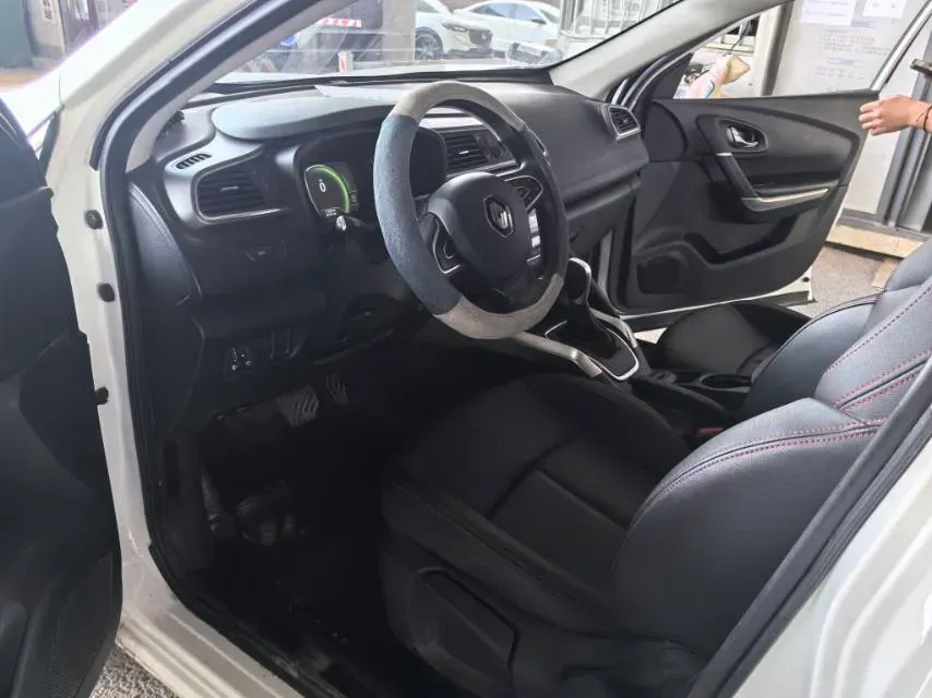 2017 Renault Kadjar 2.0L 150HP L4 CVT,autocango,china used car exporter,china ev exporter,chinese used car exporter,chinese used ev exporter