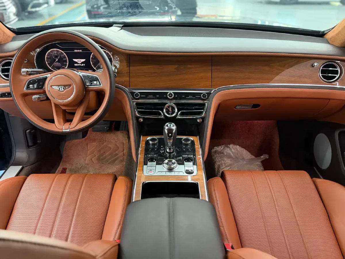 2021 Bentley Flying Spur 4.0T 550HP V8 8DCT,autocango,china used car exporter,china ev exporter,chinese used car exporter,chinese used ev exporter