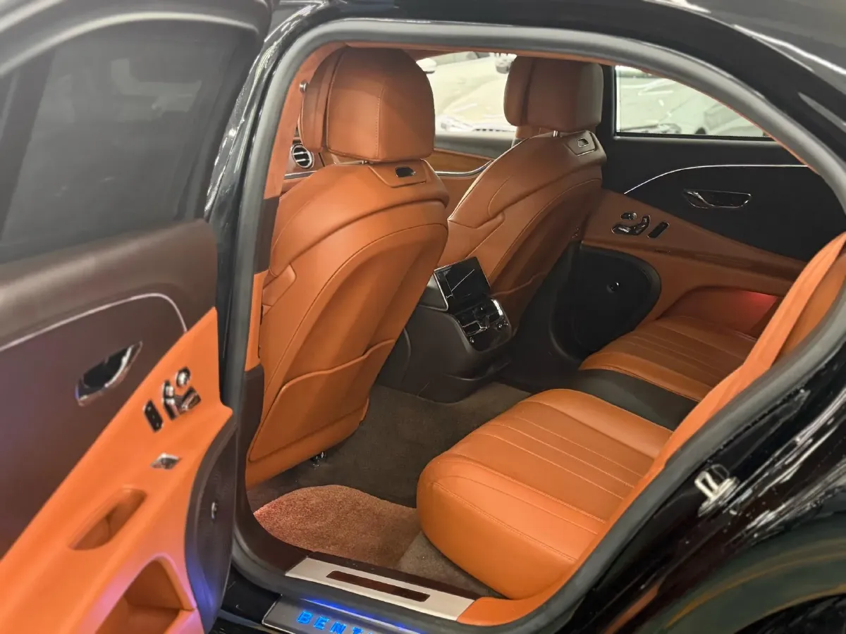 2021 Bentley Flying Spur 4.0T 550HP V8 8DCT,autocango,china used car exporter,china ev exporter,chinese used car exporter,chinese used ev exporter