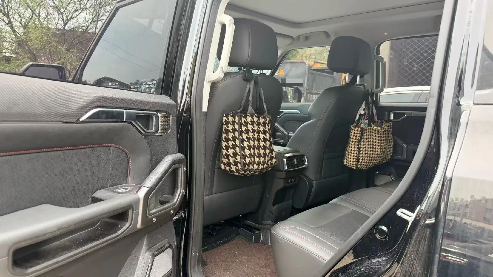 2023 Jetour Traveller 1.5T 184HP L4 7DCT,autocango,china used car exporter,china ev exporter,chinese used car exporter,chinese used ev exporter