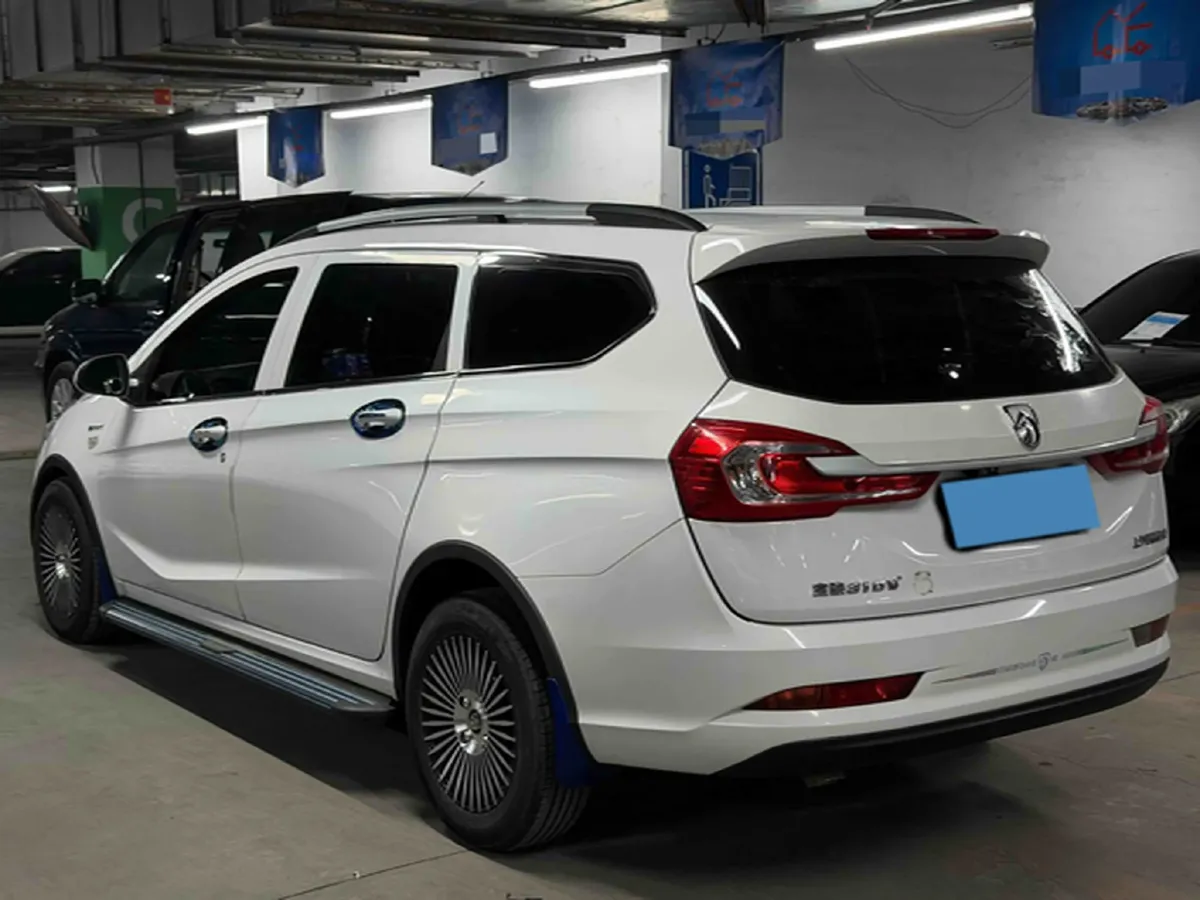 2017 BaoJun 310W 1.5L 112HP L4 6MT,autocango,china used car exporter,china ev exporter,chinese used car exporter,chinese used ev exporter