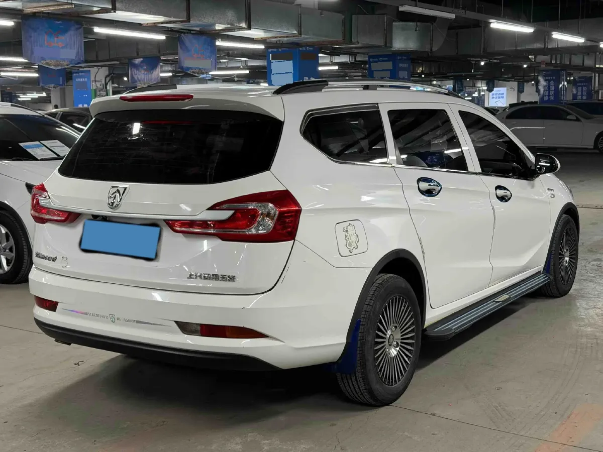 2017 BaoJun 310W 1.5L 112HP L4 6MT,autocango,china used car exporter,china ev exporter,chinese used car exporter,chinese used ev exporter