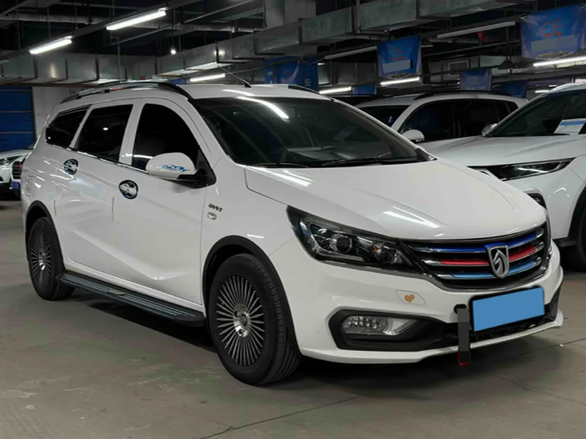 2017 BaoJun 310W 1.5L 112HP L4 6MT,autocango,china used car exporter,china ev exporter,chinese used car exporter,chinese used ev exporter