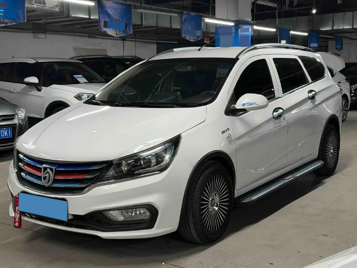 2017 BaoJun 310W 1.5L 112HP L4 6MT,autocango,china used car exporter,china ev exporter,chinese used car exporter,chinese used ev exporter