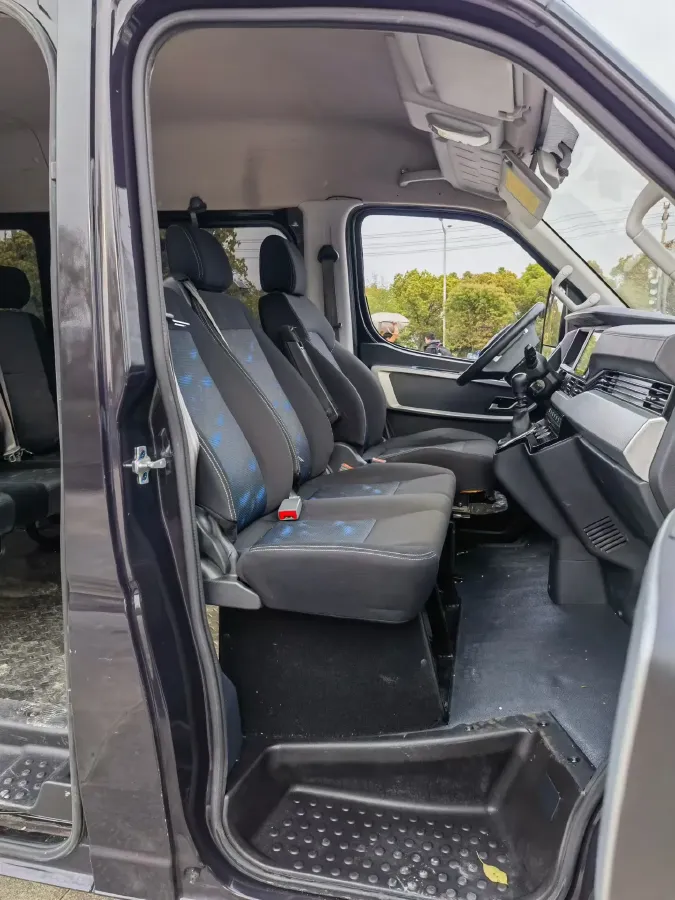 2021 JMC TeShun 2.8T 122HP L4 5MT,autocango,china used car exporter,china ev exporter,chinese used car exporter,chinese used ev exporter