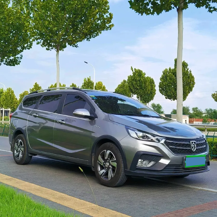 2018 BaoJun 360 1.5L 112HP L4 6MT,autocango,china used car exporter,china ev exporter,chinese used car exporter,chinese used ev exporter