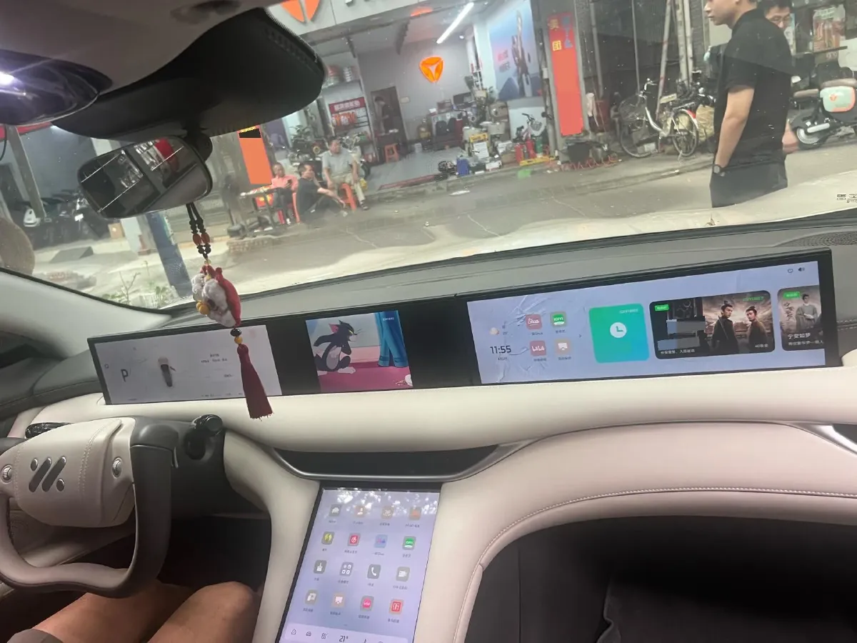 2023 IM LS6 BEV 100KWH,autocango,china used car exporter,china ev exporter,chinese used car exporter,chinese used ev exporter