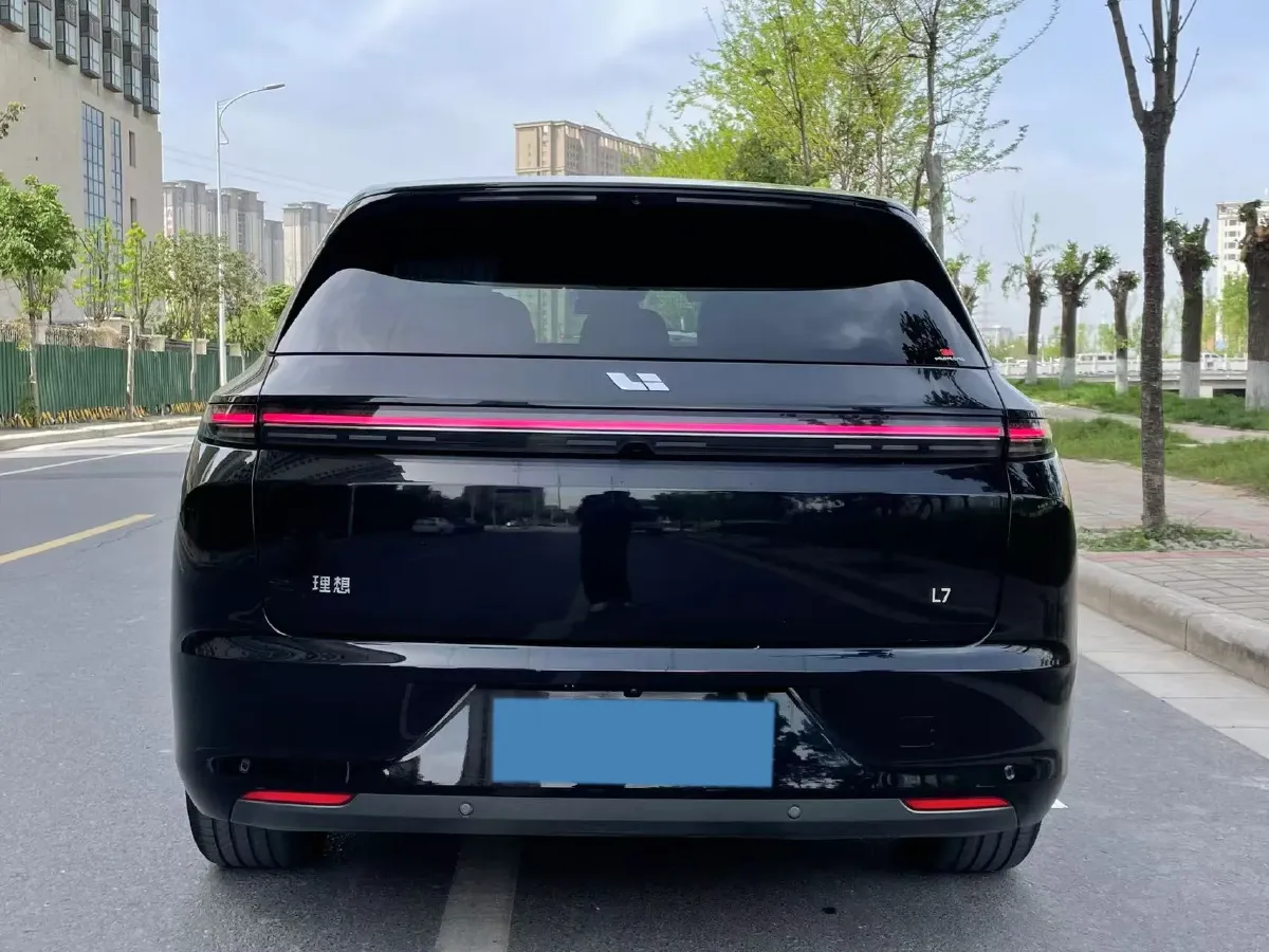 2023 Li L7 Range Extended 154HP REEV 40.9KWH,autocango,china used car exporter,china ev exporter,chinese used car exporter,chinese used ev exporter