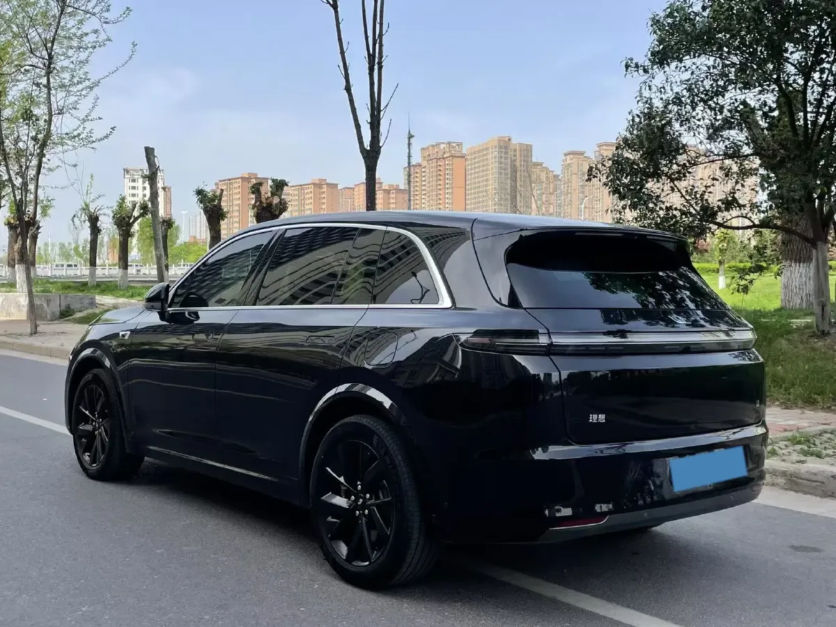 2023 Li L7 Range Extended 154HP REEV 40.9KWH,autocango,china used car exporter,china ev exporter,chinese used car exporter,chinese used ev exporter