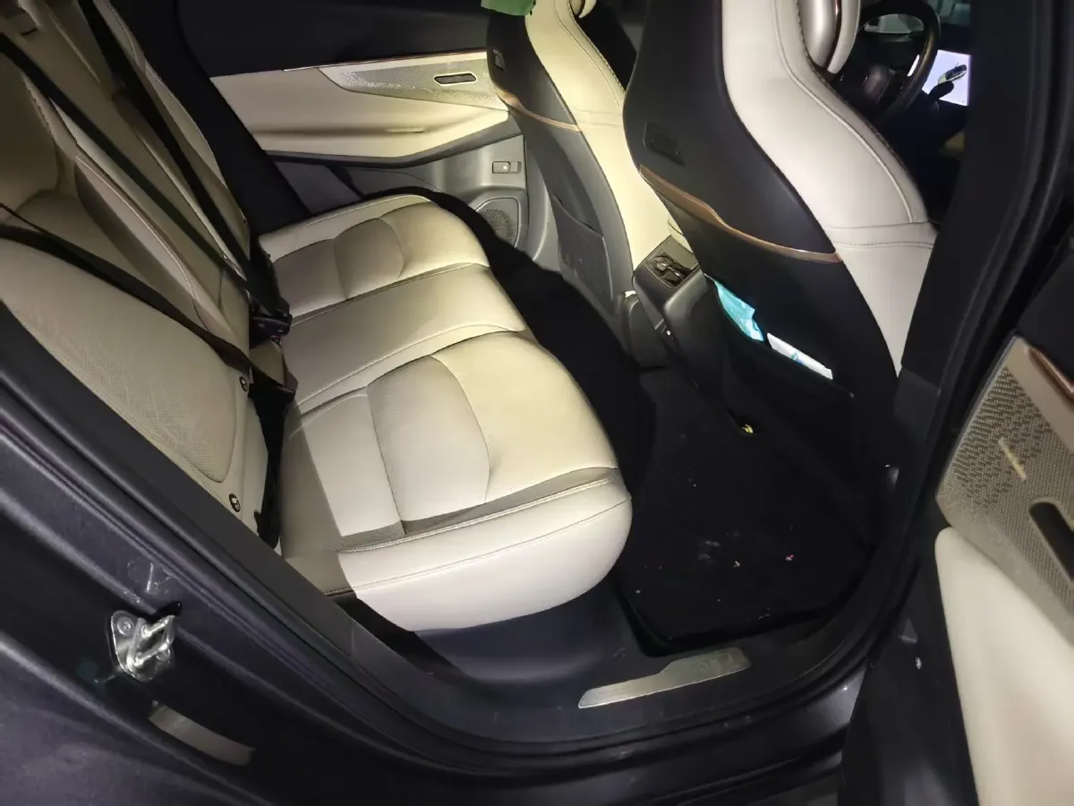 2023 LYNK&CO 08 EM-P 1.5T 163HP L4 3DHT PHEV 39.6KWH,autocango,china used car exporter,china ev exporter,chinese used car exporter,chinese used ev exporter