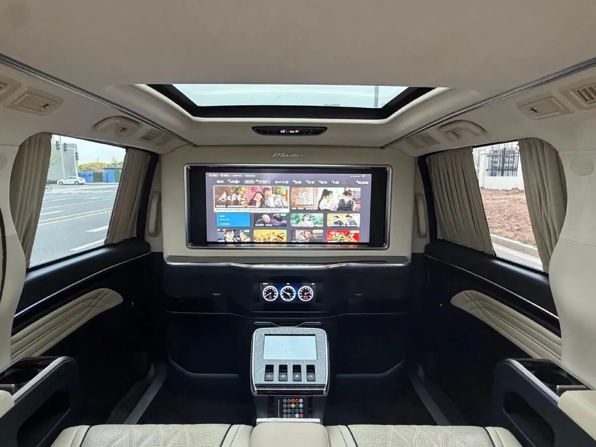 2021 GAC Trumpchi M8 2.0T 252HP L4 8AT,autocango,china used car exporter,china ev exporter,chinese used car exporter,chinese used ev exporter