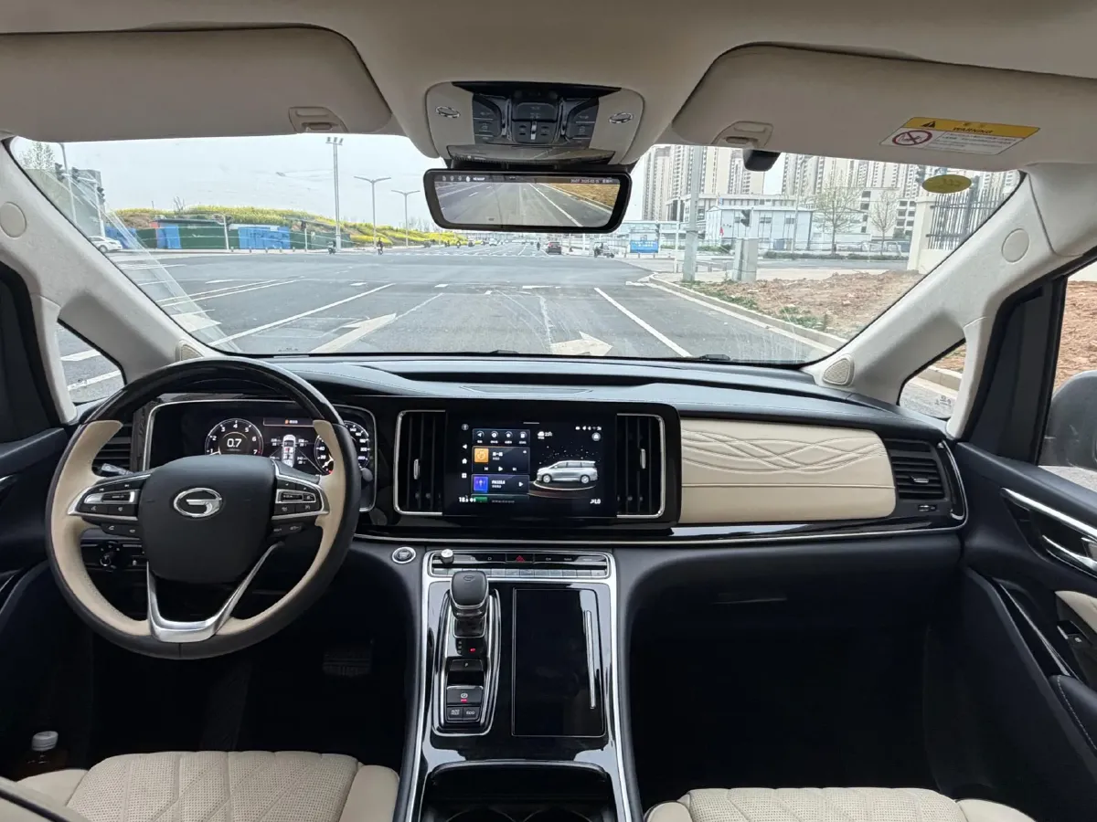 2021 GAC Trumpchi M8 2.0T 252HP L4 8AT,autocango,china used car exporter,china ev exporter,chinese used car exporter,chinese used ev exporter