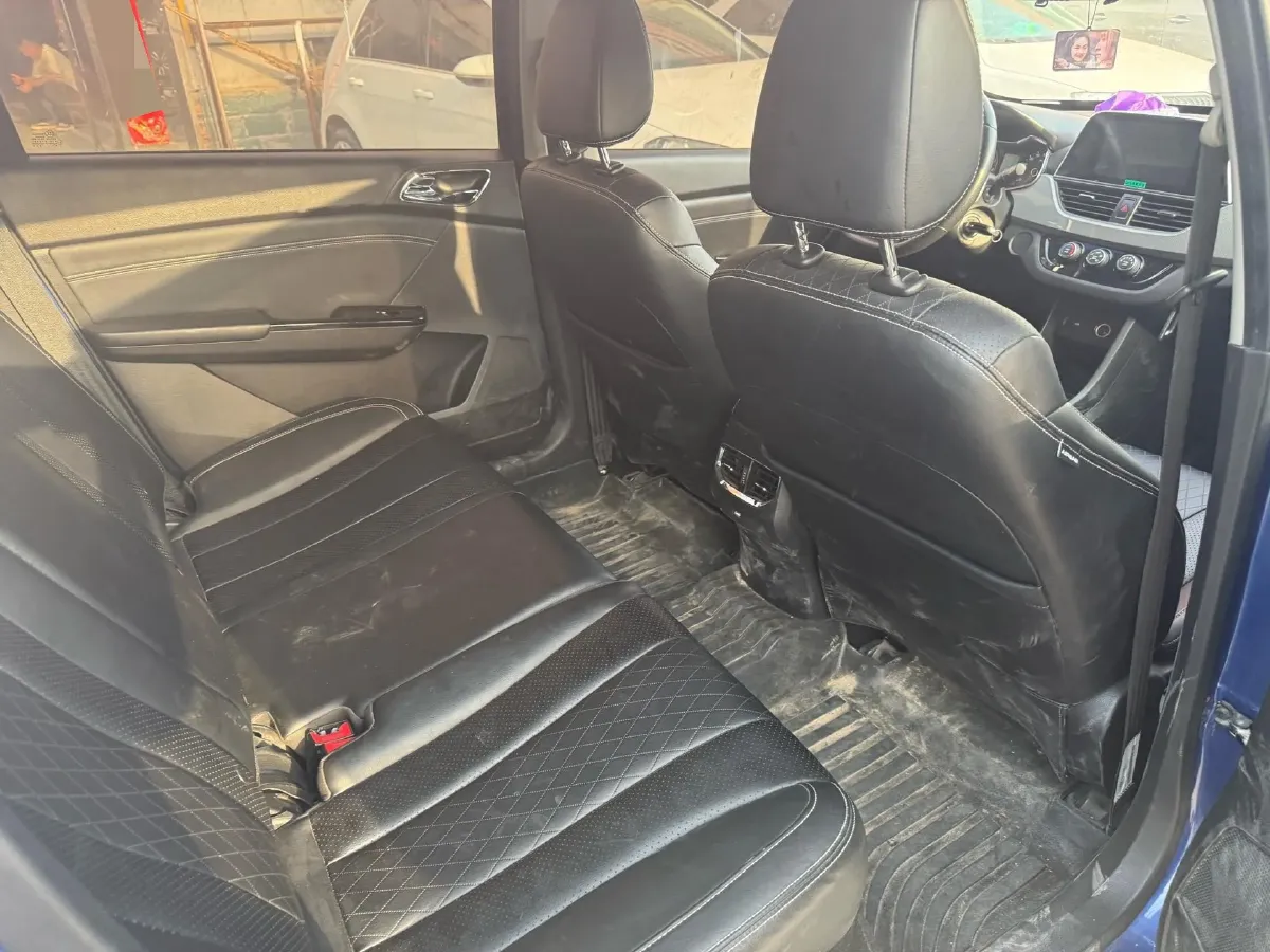 2018 BaoJun 360 1.5L 112HP L4 6MT,autocango,china used car exporter,china ev exporter,chinese used car exporter,chinese used ev exporter