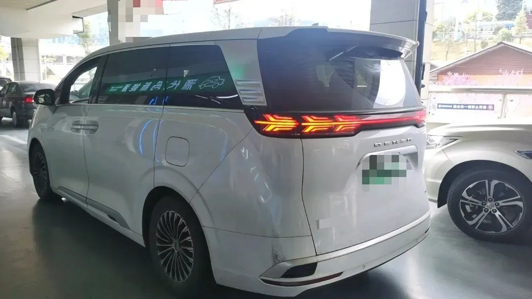 2022 Denza D9 1.5T 139HP L4 E-CVT PHEV 40.06KWH,autocango,china used car exporter,china ev exporter,chinese used car exporter,chinese used ev exporter