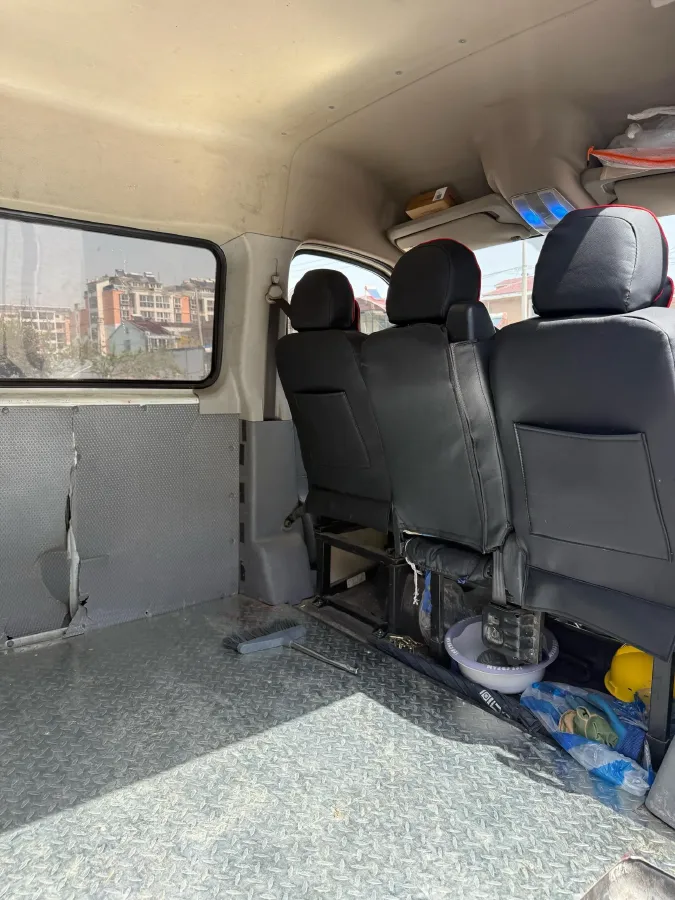 2021 MAXUS XinTu V80 2.0T 127HP L4 6MT,autocango,china used car exporter,china ev exporter,chinese used car exporter,chinese used ev exporter