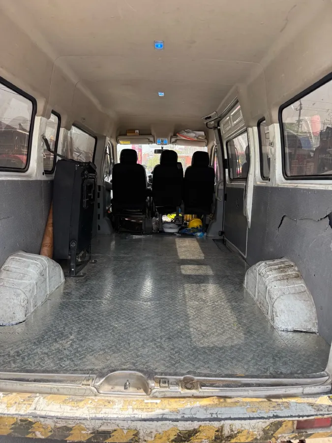 2021 MAXUS XinTu V80 2.0T 127HP L4 6MT,autocango,china used car exporter,china ev exporter,chinese used car exporter,chinese used ev exporter