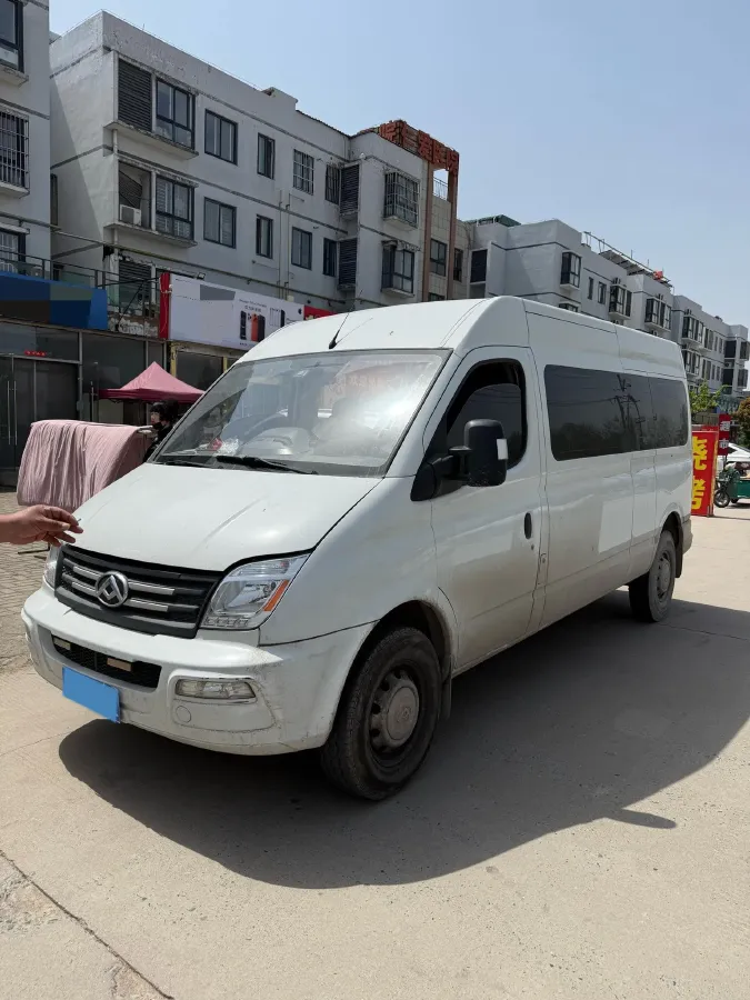 2021 MAXUS XinTu V80 2.0T 127HP L4 6MT,autocango,china used car exporter,china ev exporter,chinese used car exporter,chinese used ev exporter