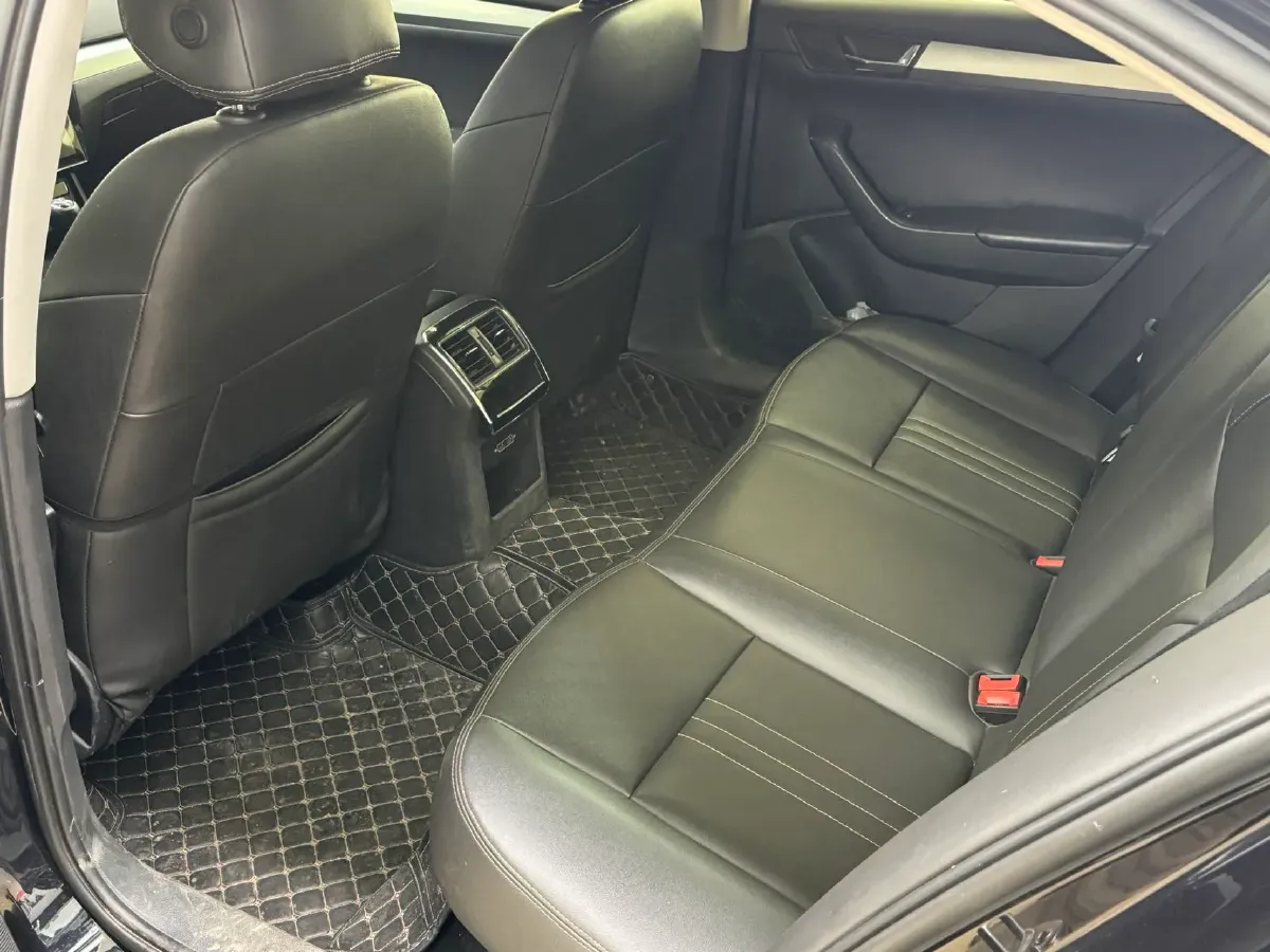 2018 Skoda Superb 1.4T 150HP L4 7DCT,autocango,china used car exporter,china ev exporter,chinese used car exporter,chinese used ev exporter