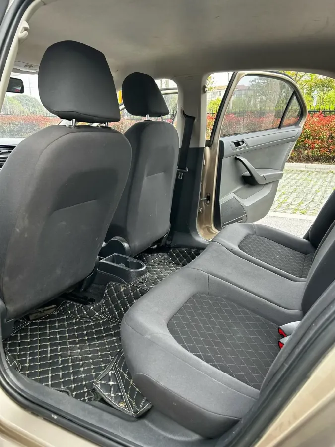 2020 DongFeng Aeolus YiXuan 1.5T 150HP L4 6DCT,autocango,china used car exporter,china ev exporter,chinese used car exporter,chinese used ev exporter