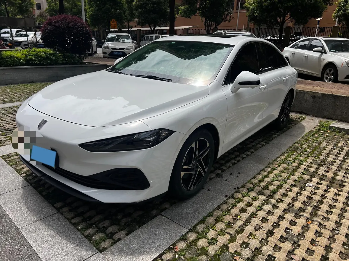 2023 Roewe D7 1.5L 112HP L4 1DHT PHEV 21.4KWH,autocango,china used car exporter,china ev exporter,chinese used car exporter,chinese used ev exporter