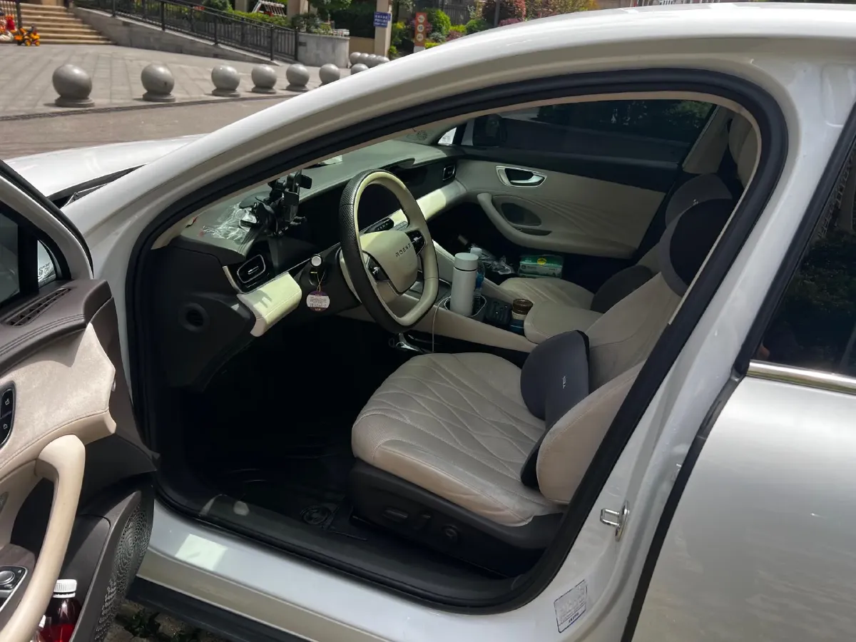 2023 Roewe D7 1.5L 112HP L4 1DHT PHEV 21.4KWH,autocango,china used car exporter,china ev exporter,chinese used car exporter,chinese used ev exporter