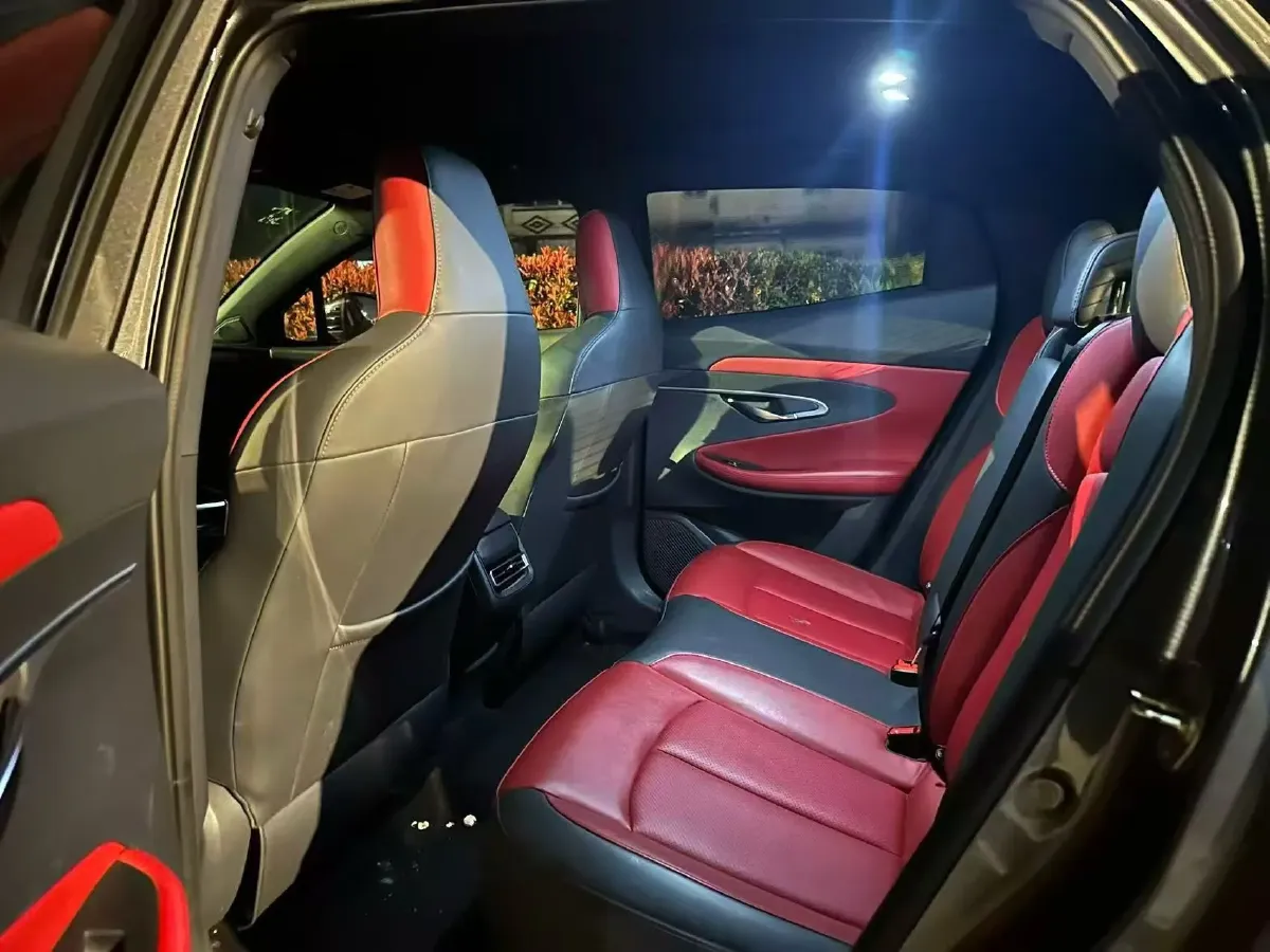 2021 ChangAn UNI-T 1.5T 180HP L4 7DCT,autocango,china used car exporter,china ev exporter,chinese used car exporter,chinese used ev exporter