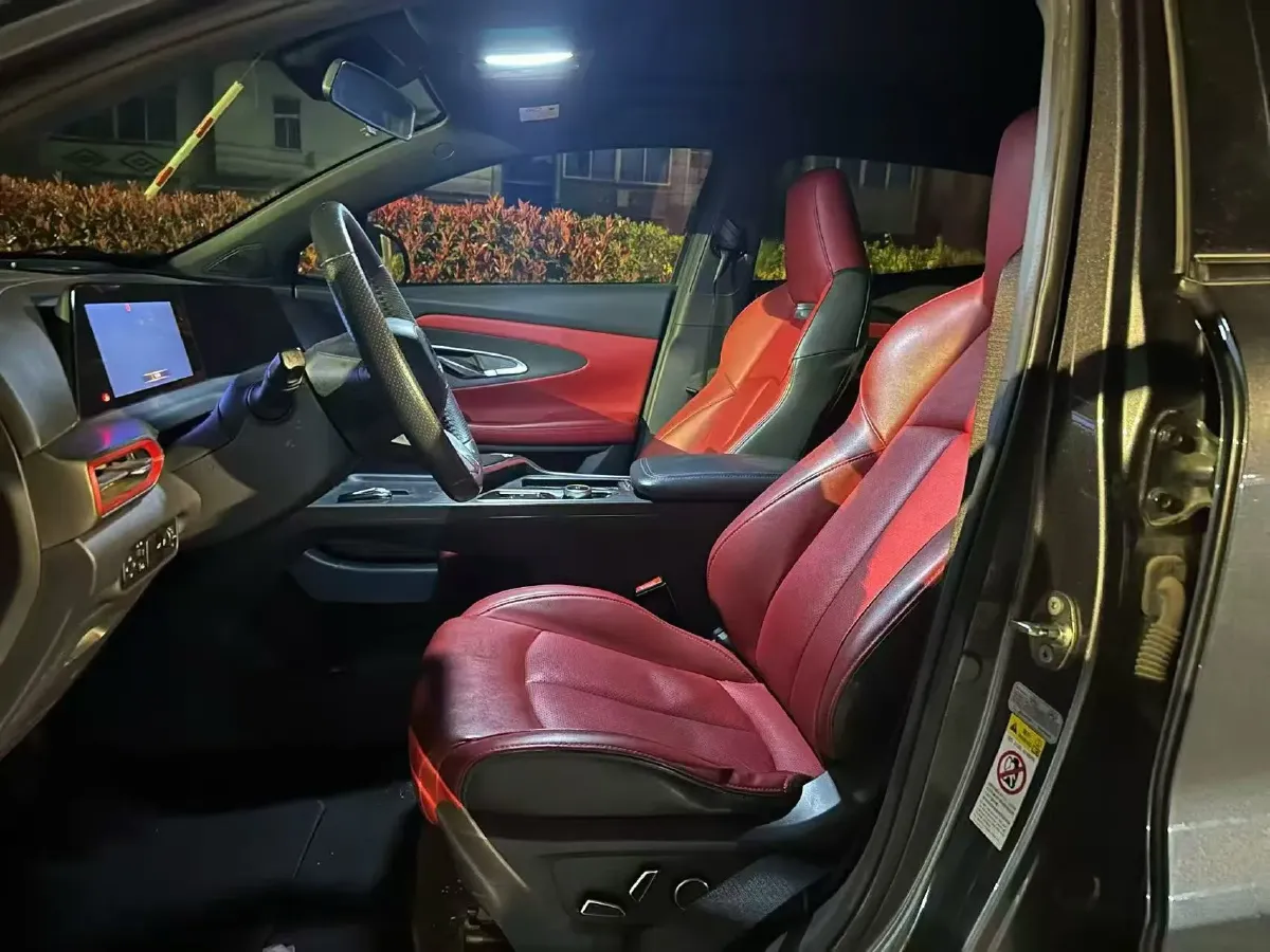 2021 ChangAn UNI-T 1.5T 180HP L4 7DCT,autocango,china used car exporter,china ev exporter,chinese used car exporter,chinese used ev exporter