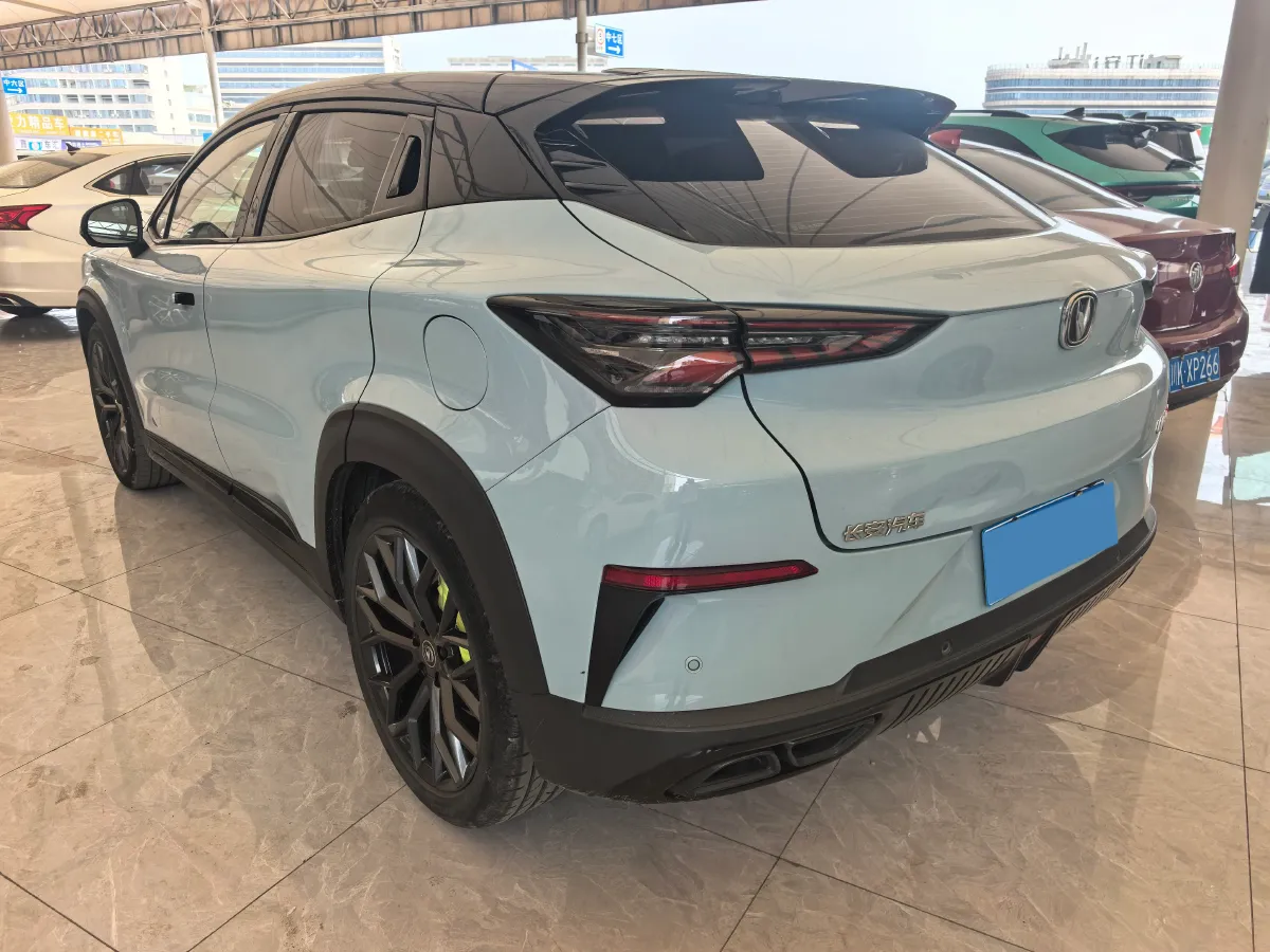 2022 ChangAn UNI-T 2.0T 233HP L4 8AT,autocango,china used car exporter,china ev exporter,chinese used car exporter,chinese used ev exporter