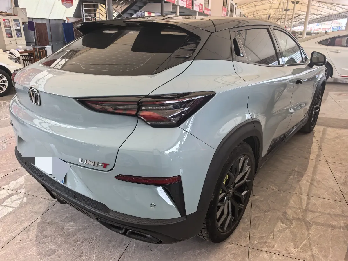 2022 ChangAn UNI-T 2.0T 233HP L4 8AT,autocango,china used car exporter,china ev exporter,chinese used car exporter,chinese used ev exporter