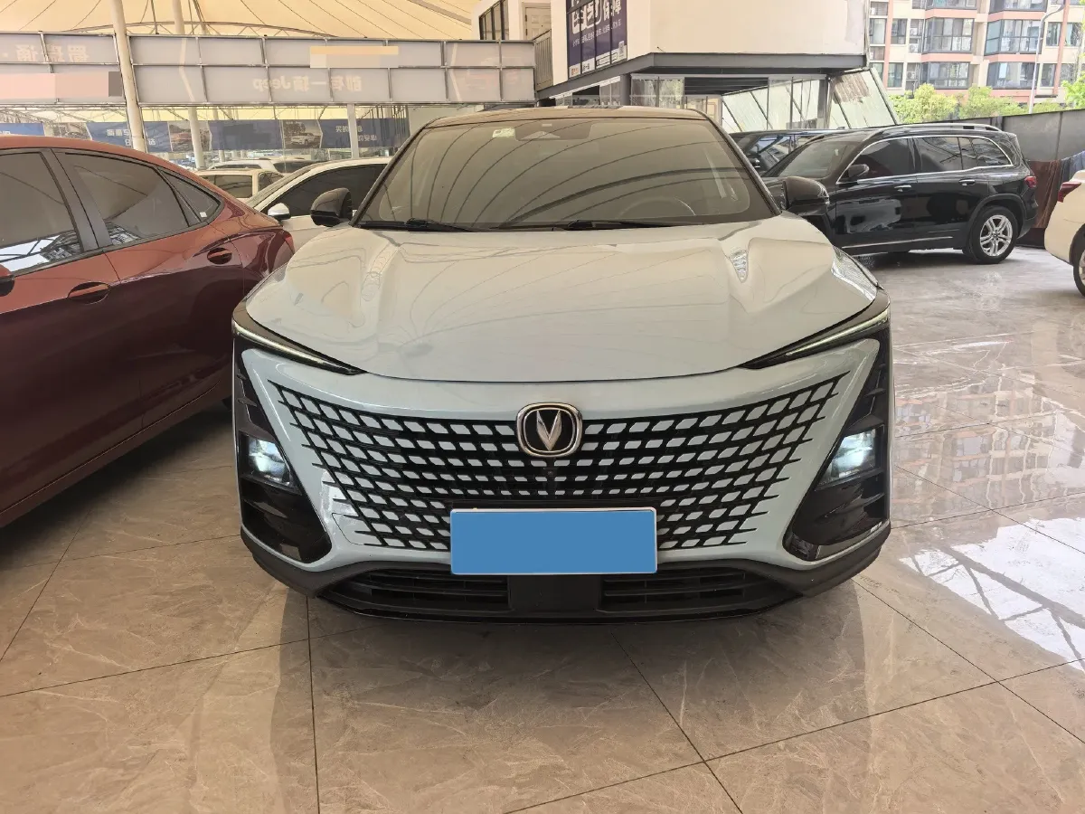 2022 ChangAn UNI-T 2.0T 233HP L4 8AT,autocango,china used car exporter,china ev exporter,chinese used car exporter,chinese used ev exporter