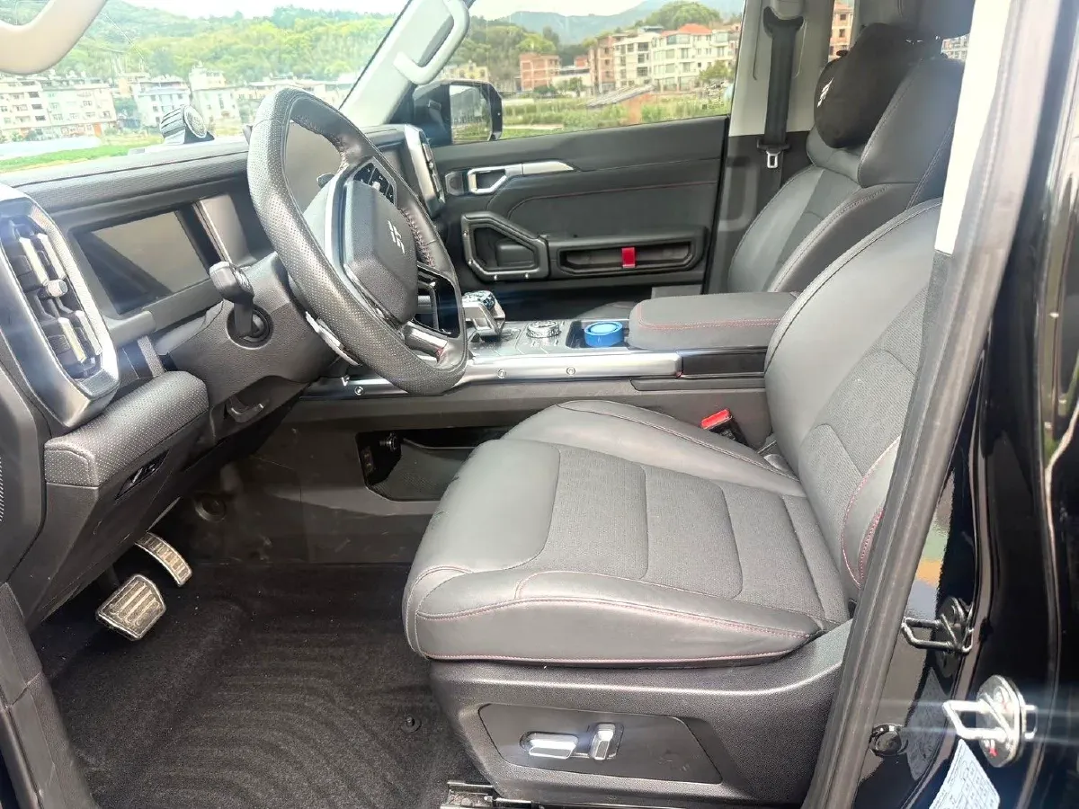 2023 Jetour Traveller 2.0T 254HP L4 8AT,autocango,china used car exporter,china ev exporter,chinese used car exporter,chinese used ev exporter