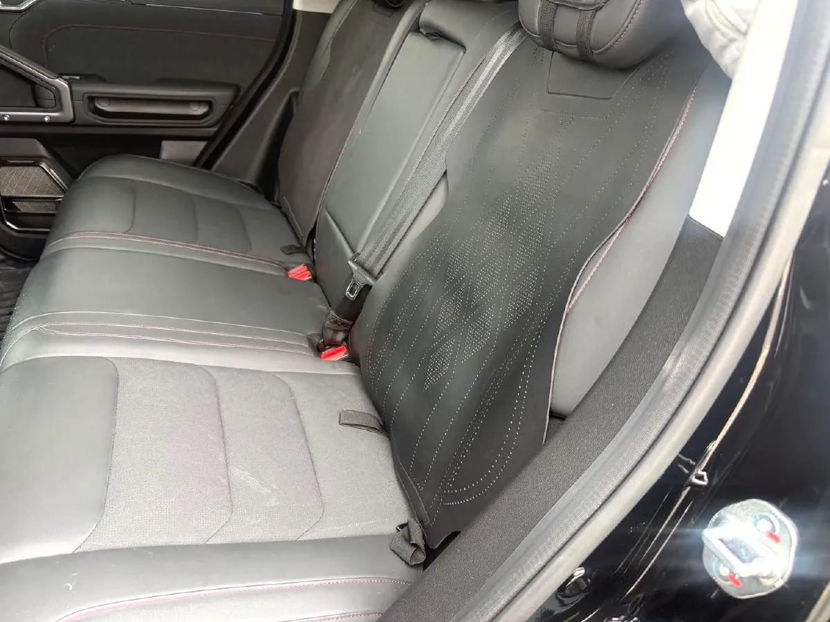 2023 Jetour Traveller 2.0T 254HP L4 8AT,autocango,china used car exporter,china ev exporter,chinese used car exporter,chinese used ev exporter