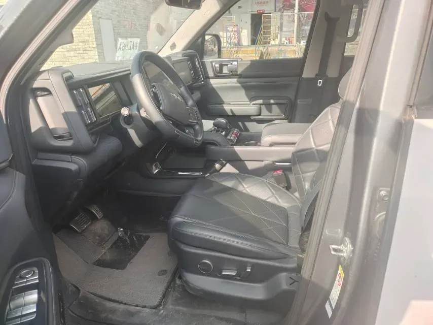 2023 FangChengBao Bao 5 1.5T 194HP L4 E-CVT PHEV 31.8KWH,autocango,china used car exporter,china ev exporter,chinese used car exporter,chinese used ev exporter